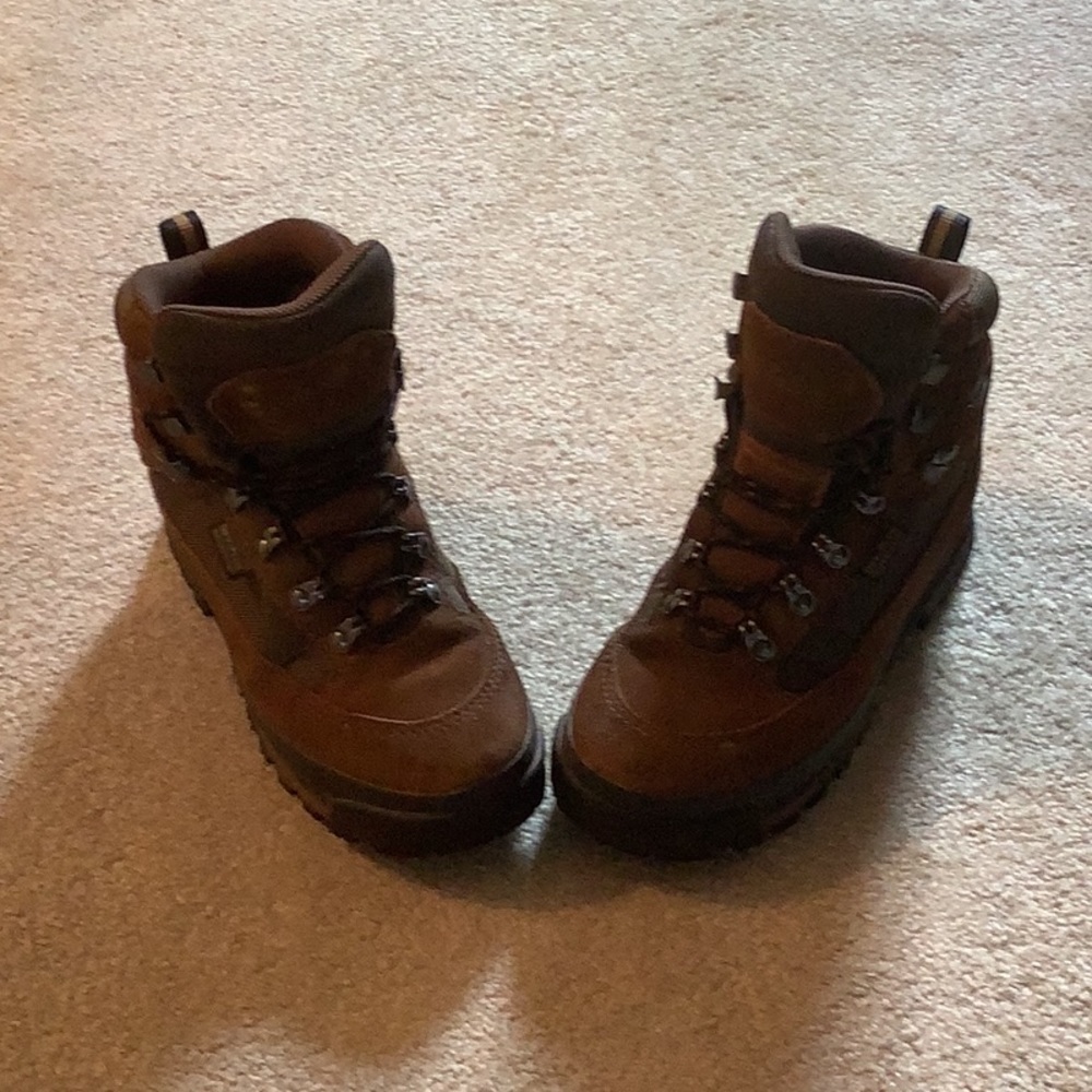 Youth sized Cabelas boots